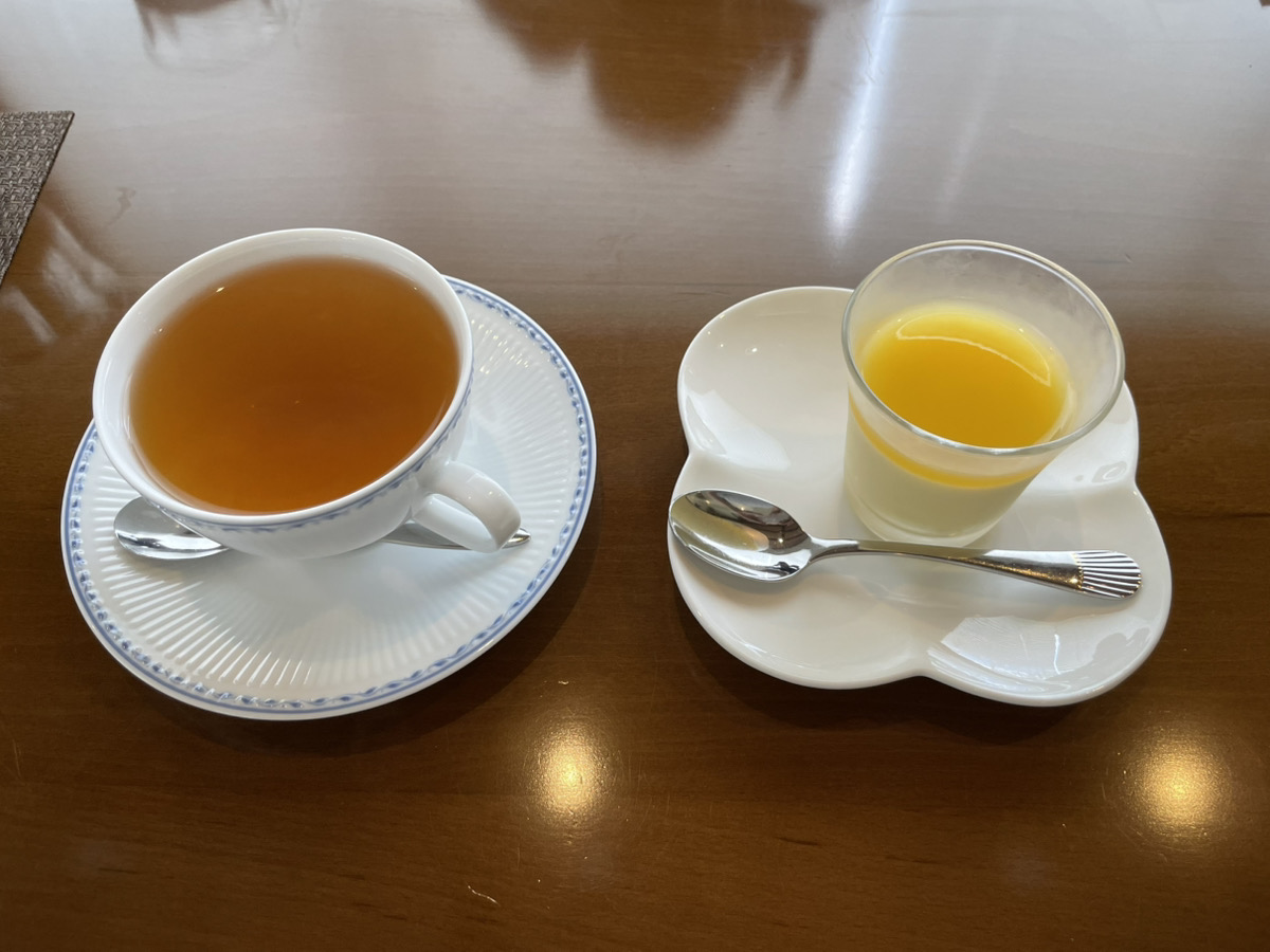 サイゴンテラスカフェ 東浦町のデザート　マンゴーのムース