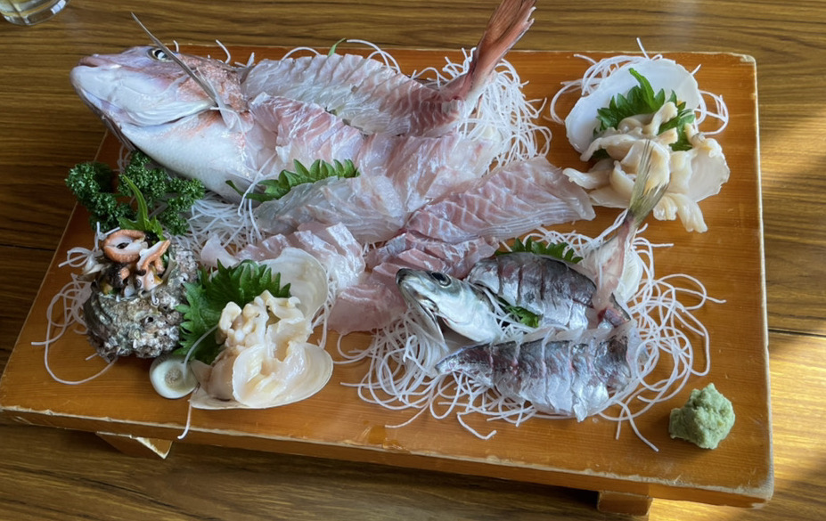 民宿 活魚料理 ことぶ喜（ことぶき） 南知多町の活魚の刺身