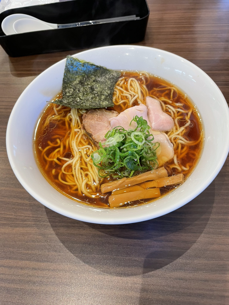 麺屋 志縁（しえん） 東海市の醤油ラーメン麺大盛り