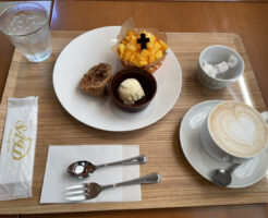 パティスリー サリュー 阿久比町のケーキとドリンク